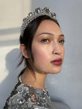 Load image into Gallery viewer, Crystal Halo Headband