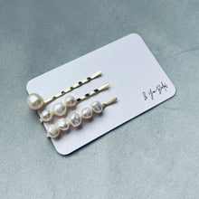 Load image into Gallery viewer, Chelsea Pins