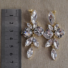 Load image into Gallery viewer, Steph Earrings
